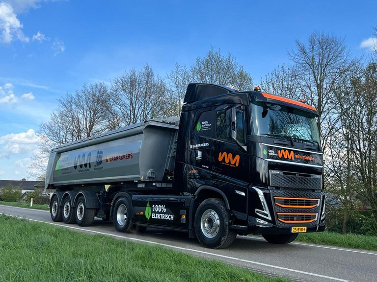 Erster elektrischer Volvo-Lkw im Einsatz bei Wim Martens Logistics